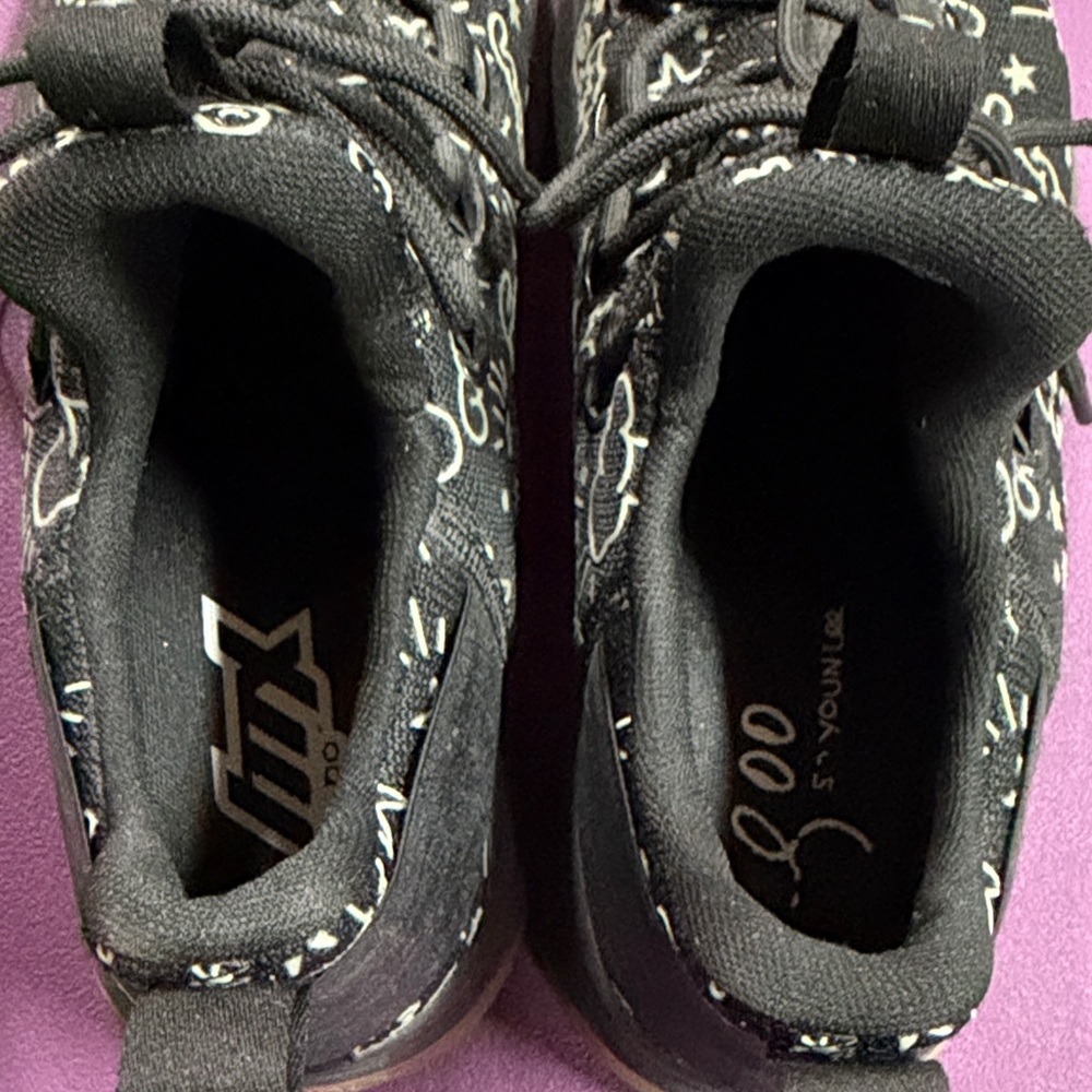 Aldo Black Sneakers with White Doodle Print - Picture 7 of 10